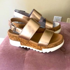 New Rose gold wedge sandals